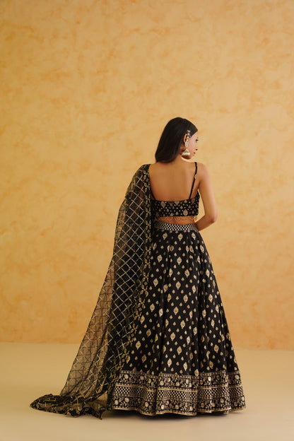 Black brocade lehenga, blouse and dupatta Set